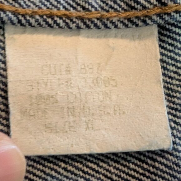 Disney x MGM Studios Denim Embroidered Jacket Made in USA - Size XL - Picture 6 of 6